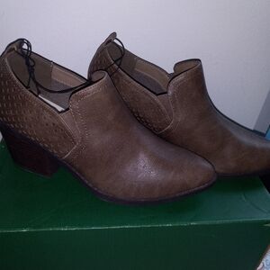 Brand new brown Women's stylish Ankle Boots